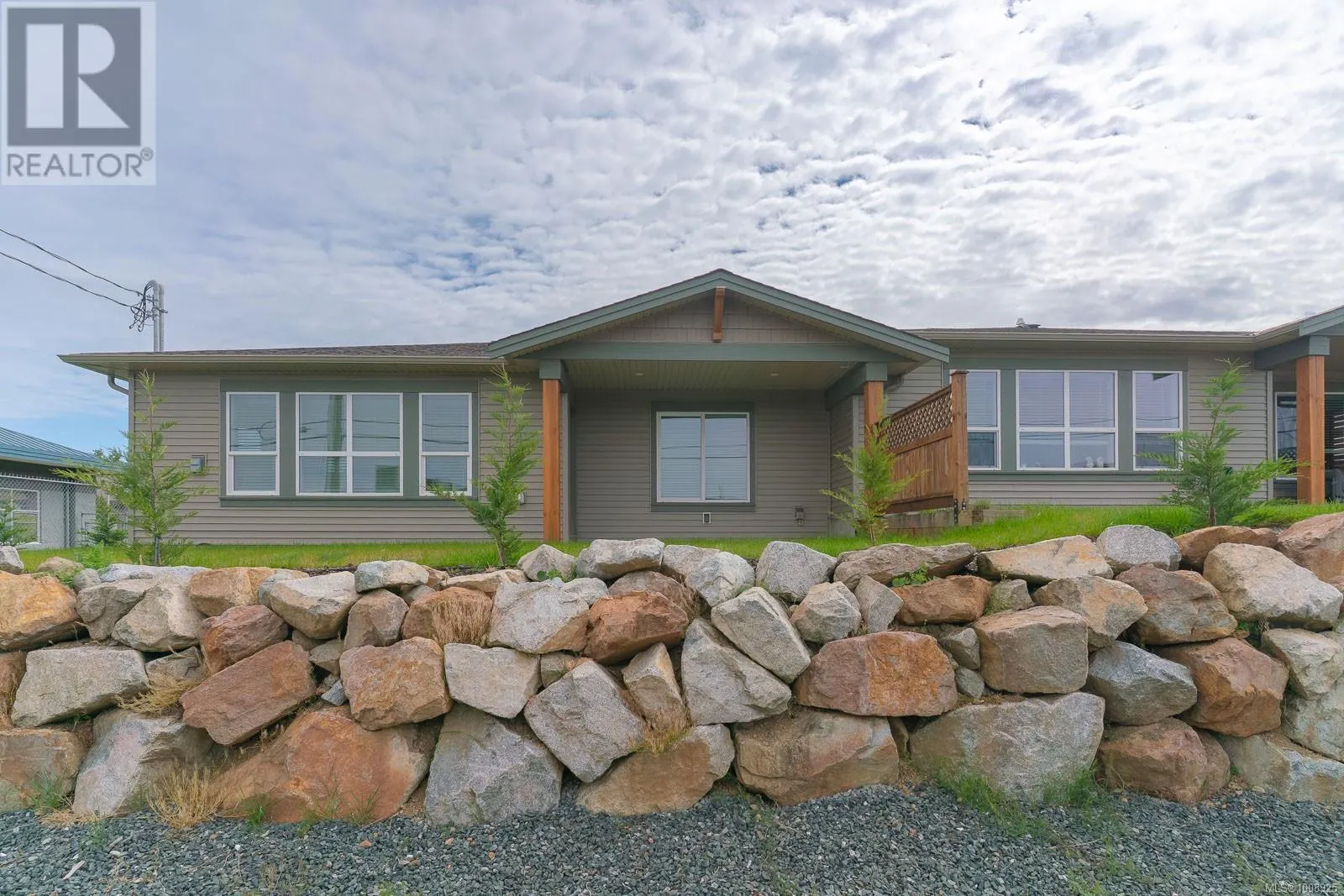10 3774 12th Ave