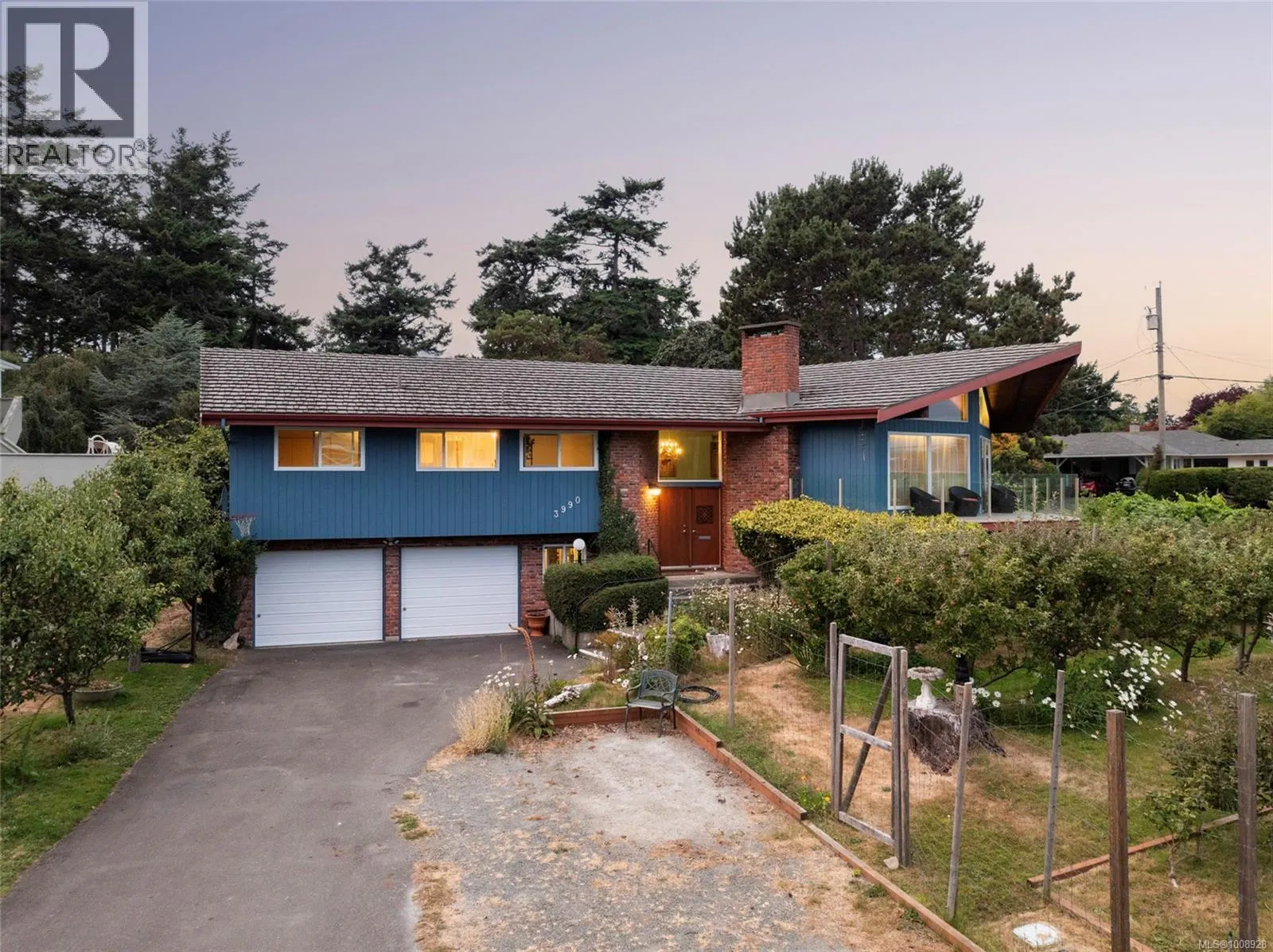 3990 Smugglers Cove Rd