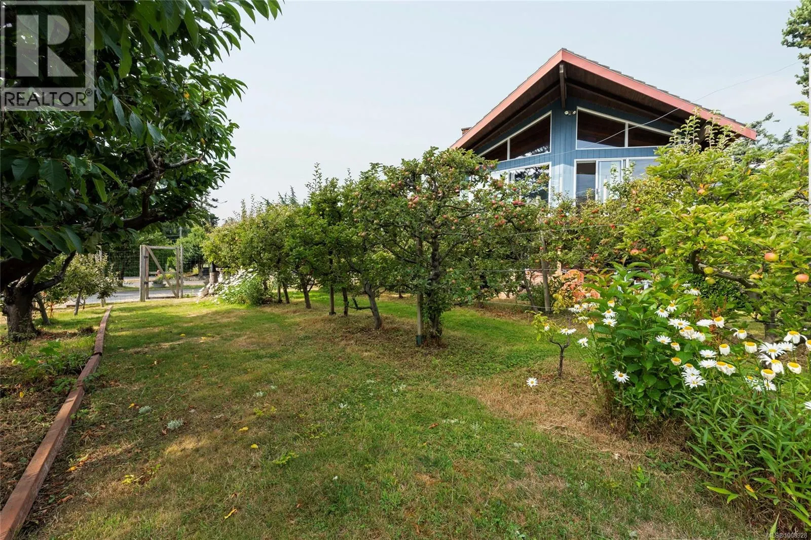 3990 Smugglers Cove Rd