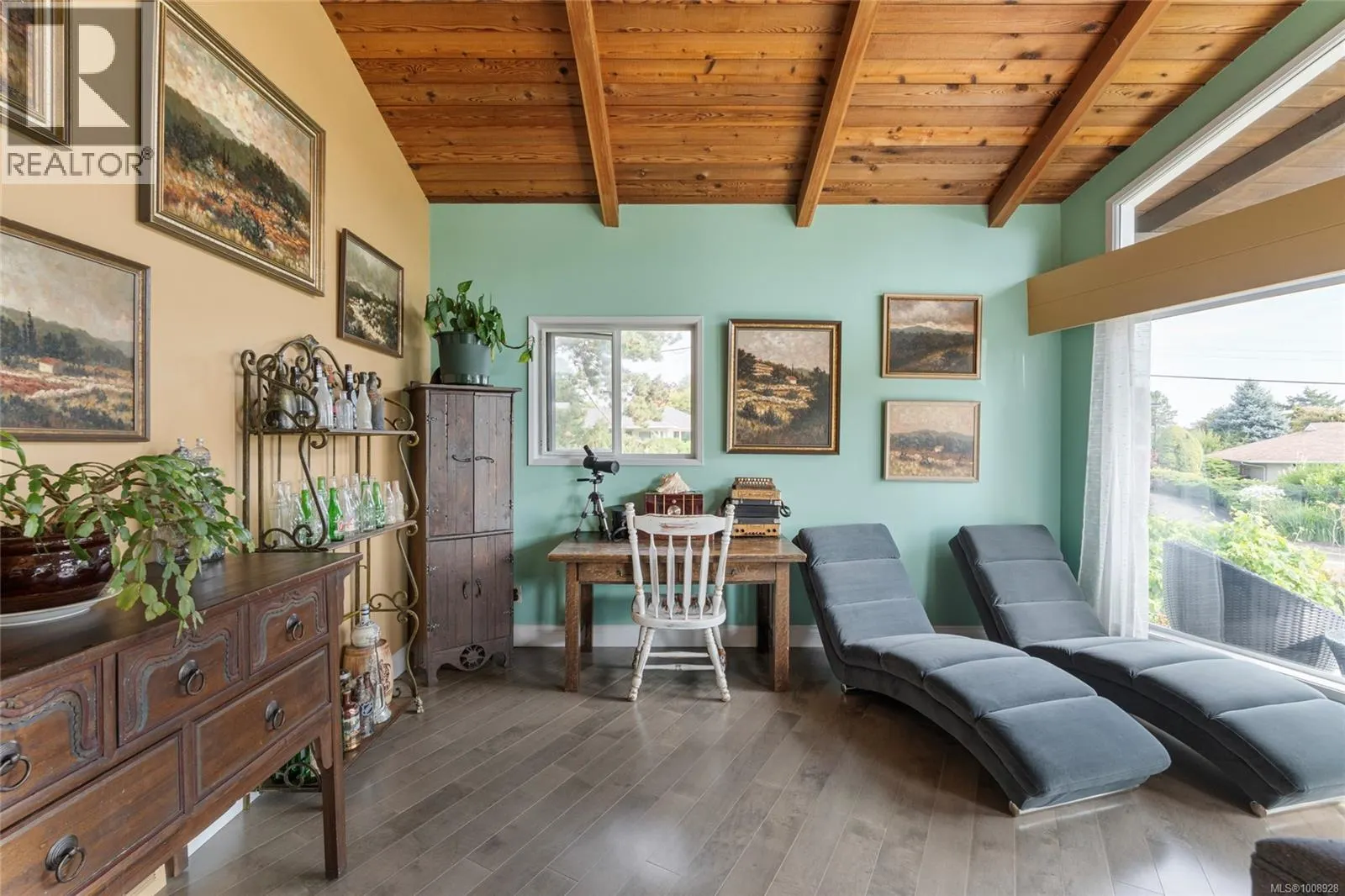 3990 Smugglers Cove Rd