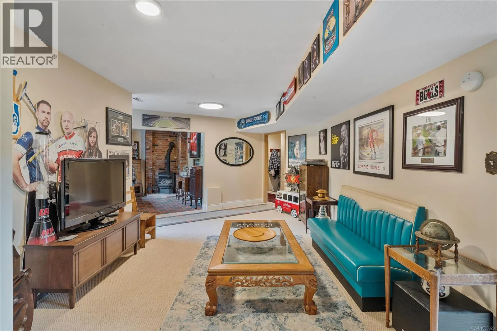 3990 Smugglers Cove Rd