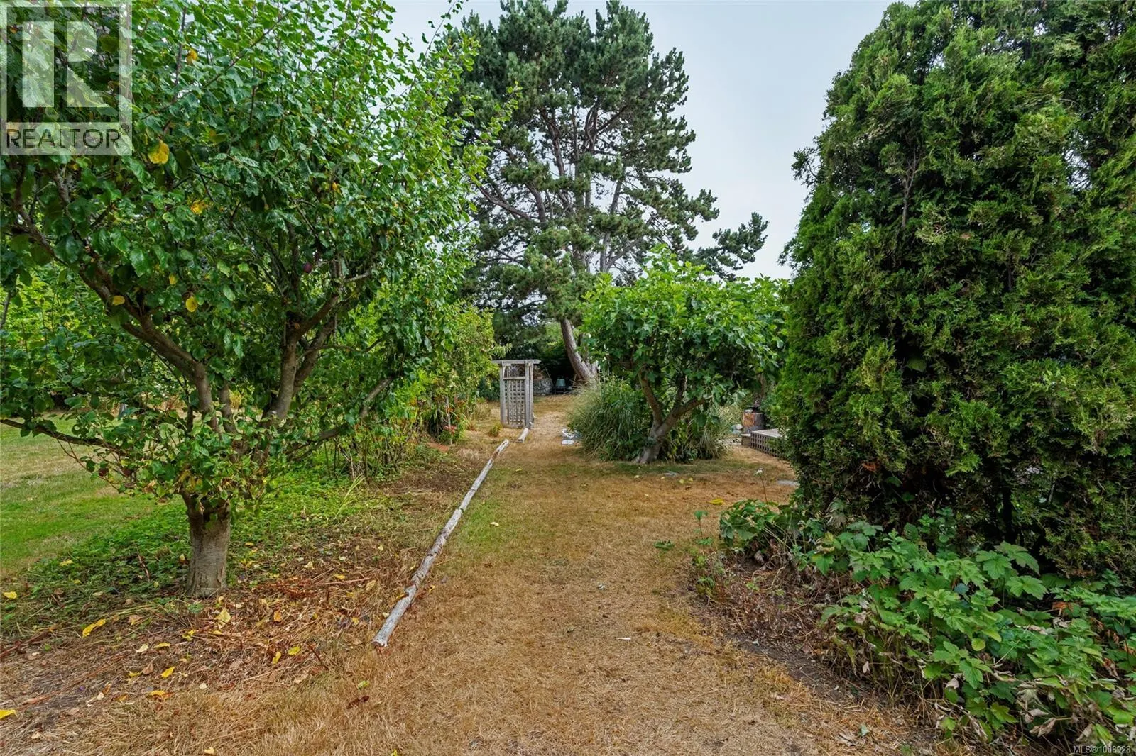 3990 Smugglers Cove Rd