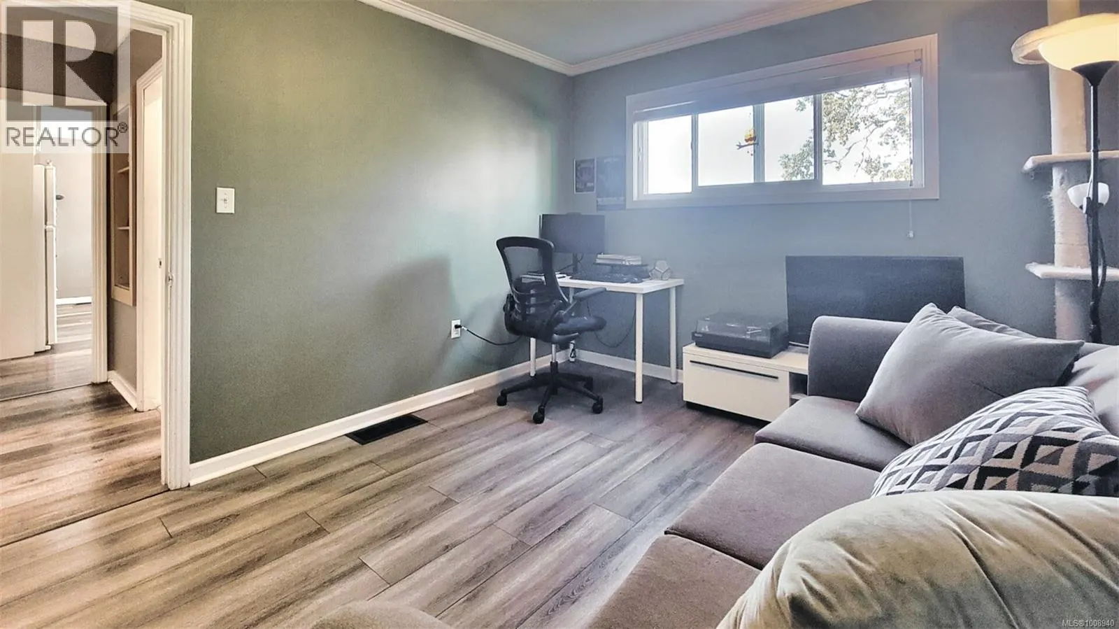 222 Burnside Rd W
