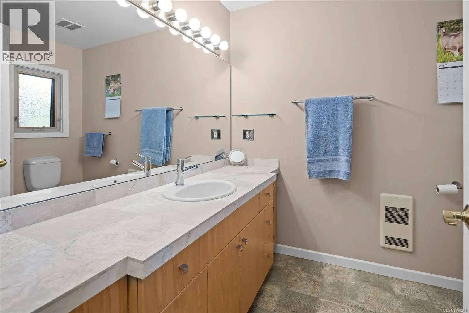 4216 Lynnfield Cres