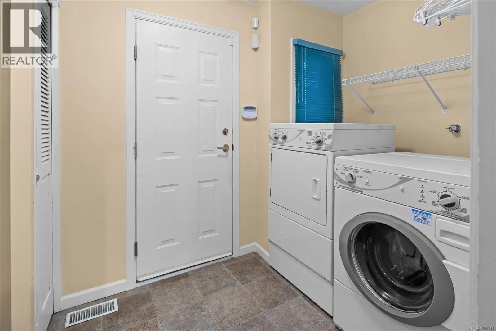 4216 Lynnfield Cres