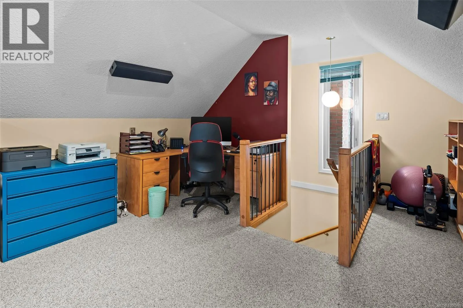 4216 Lynnfield Cres