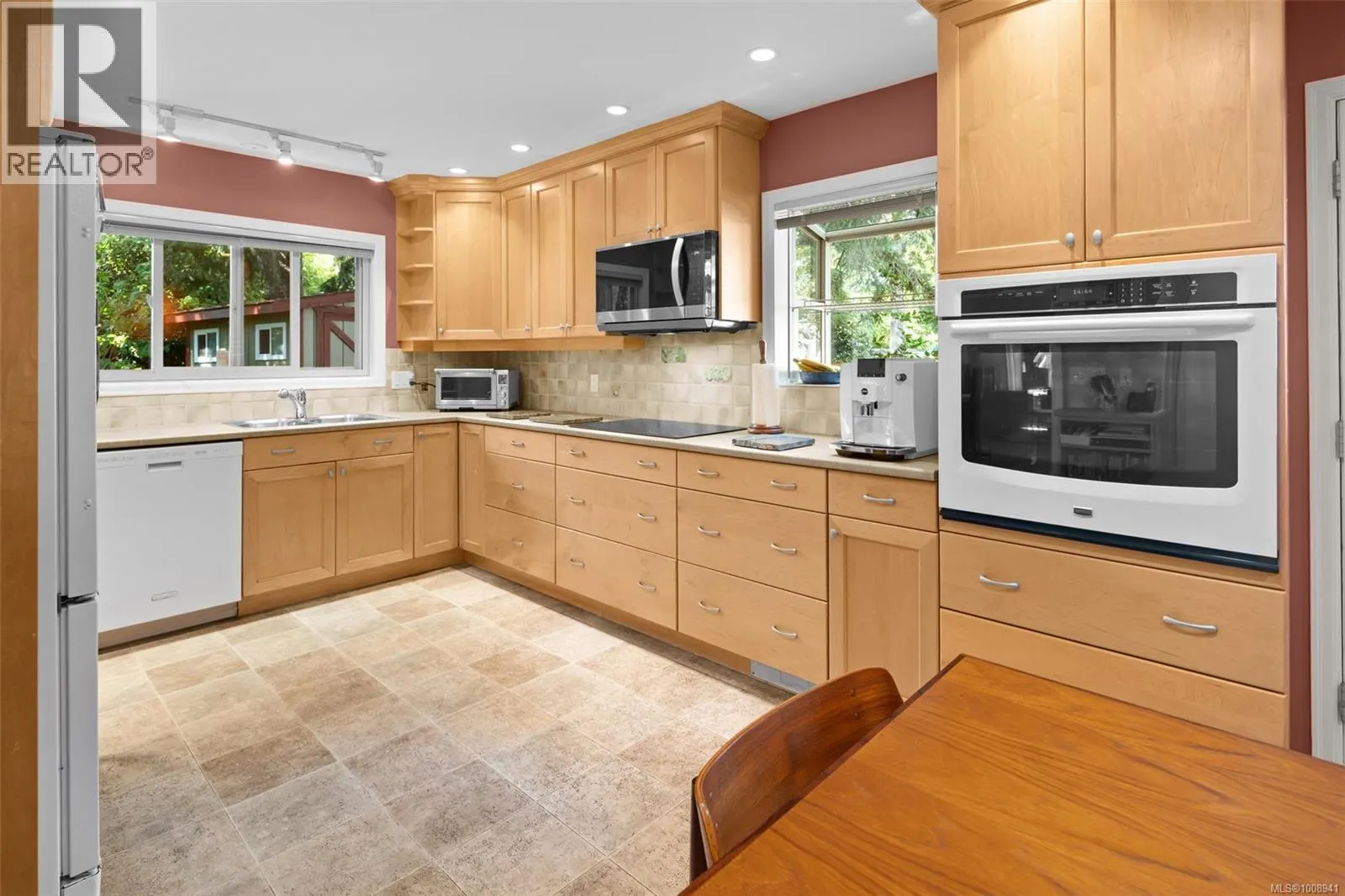 4216 Lynnfield Cres
