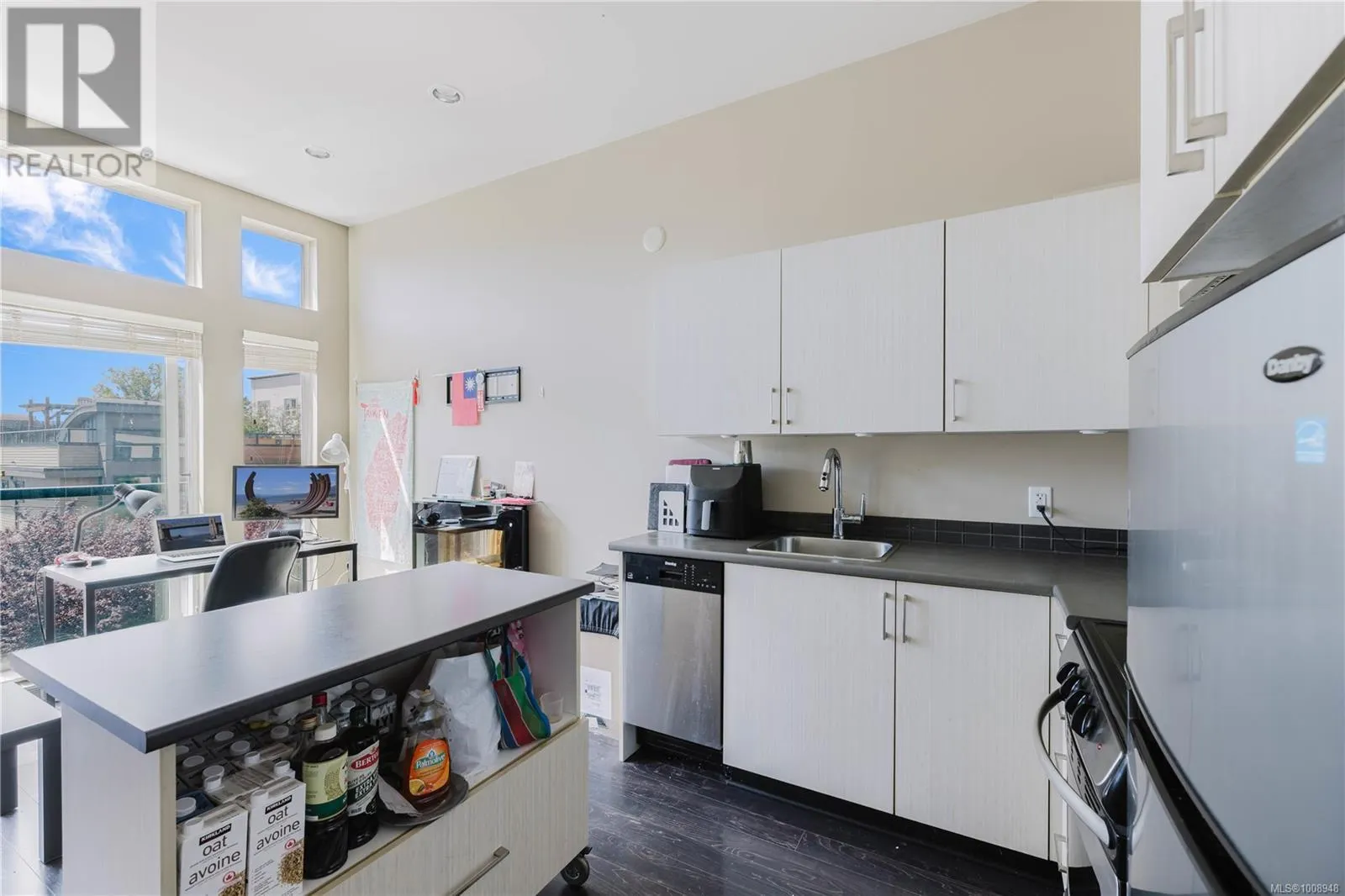 308 1121 Fort St