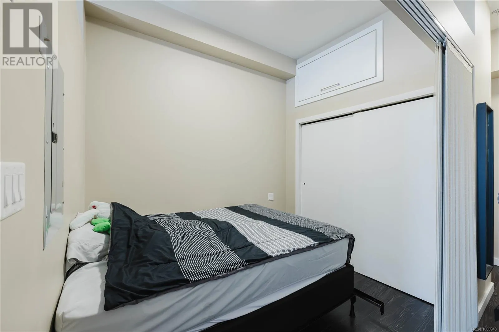308 1121 Fort St