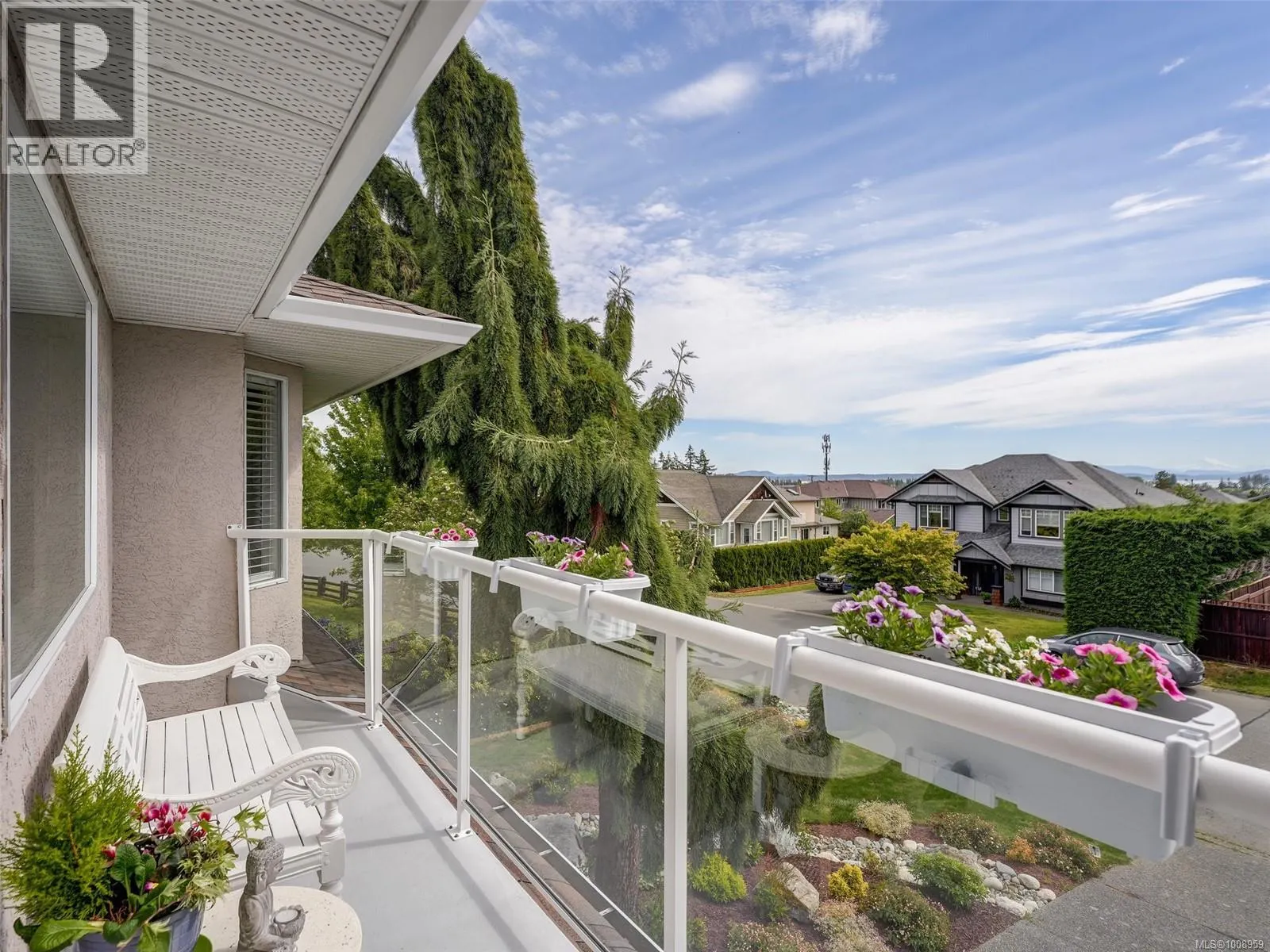 6428 Bella Vista Dr