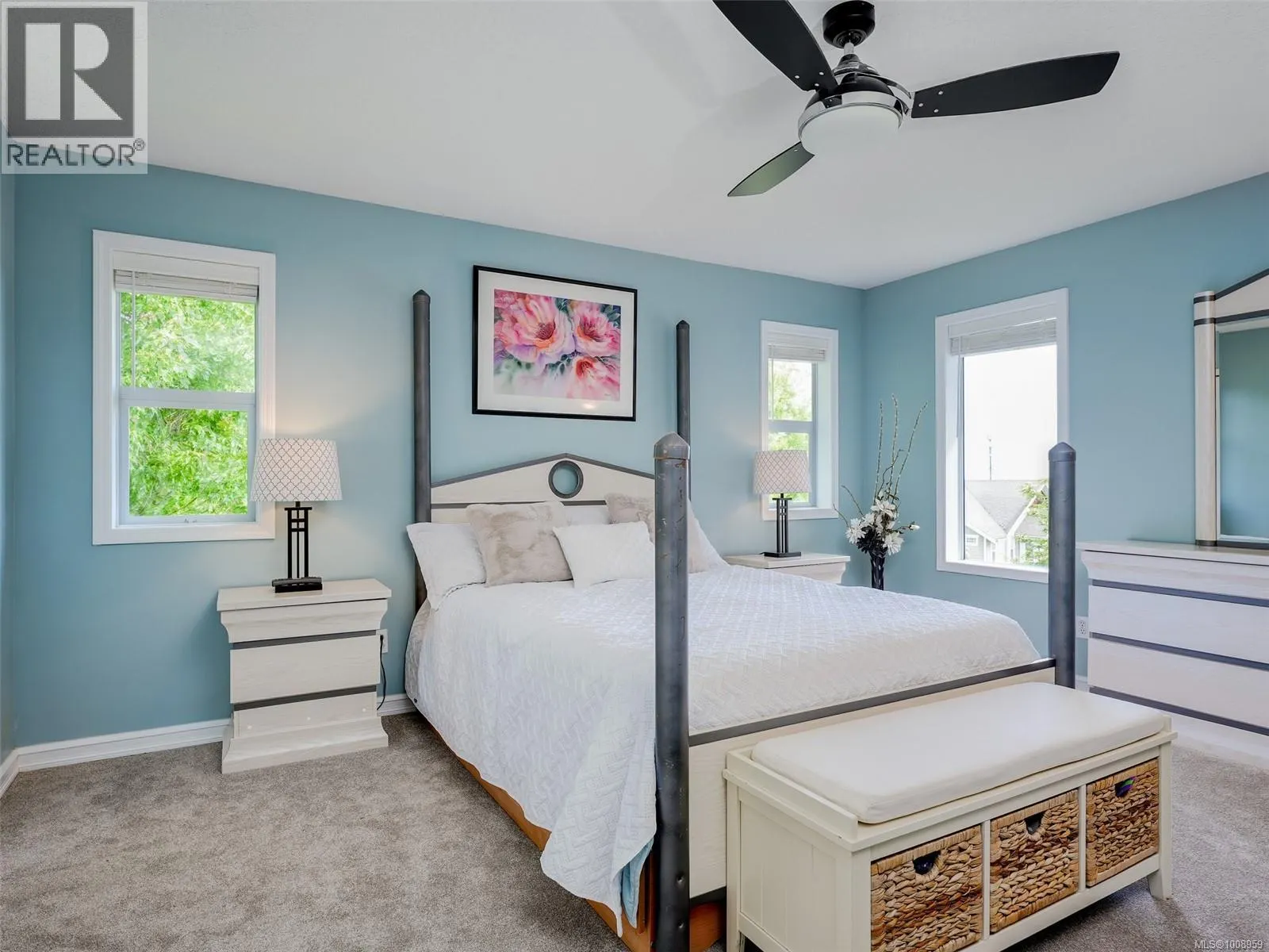 6428 Bella Vista Dr