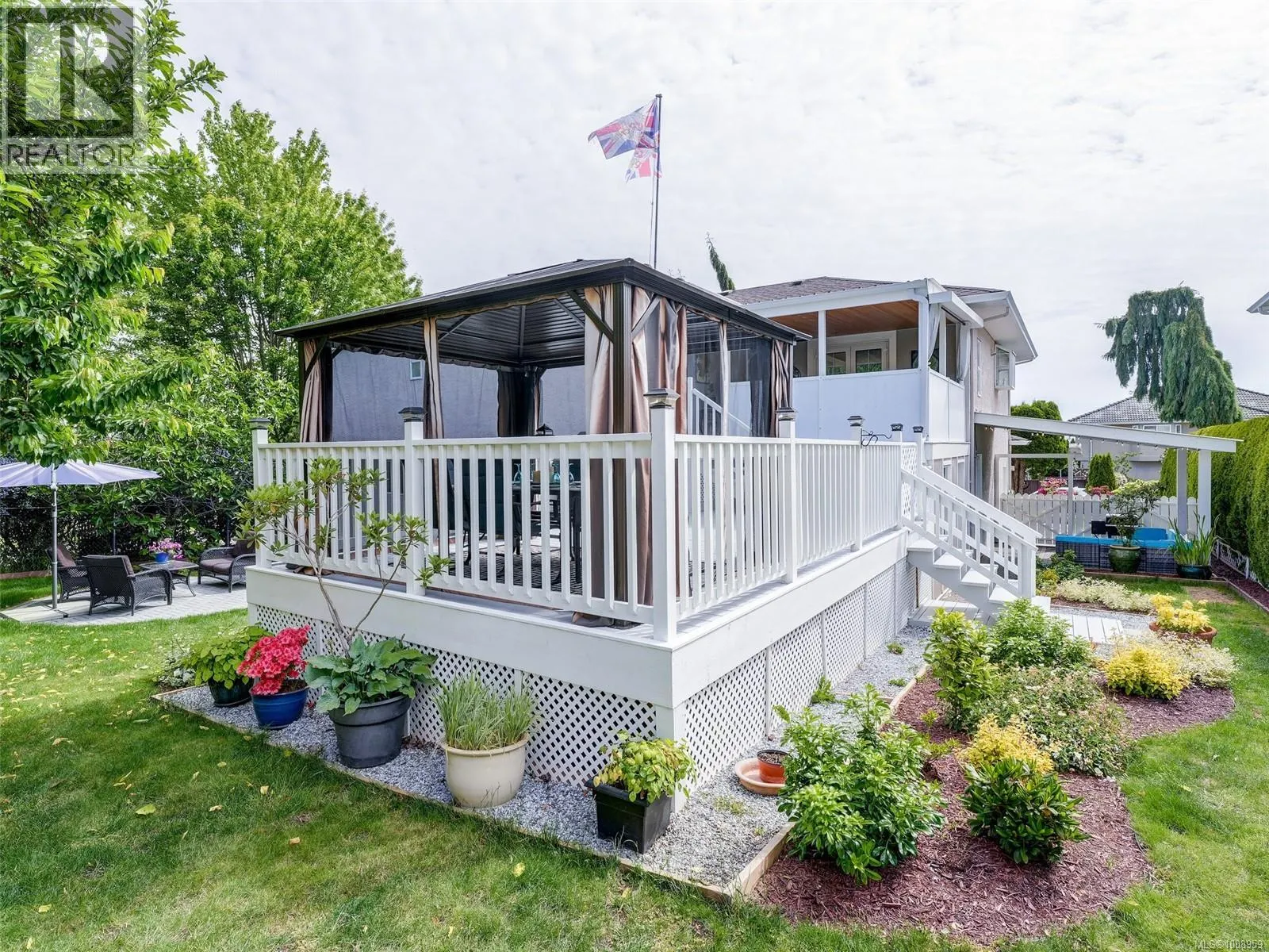 6428 Bella Vista Dr