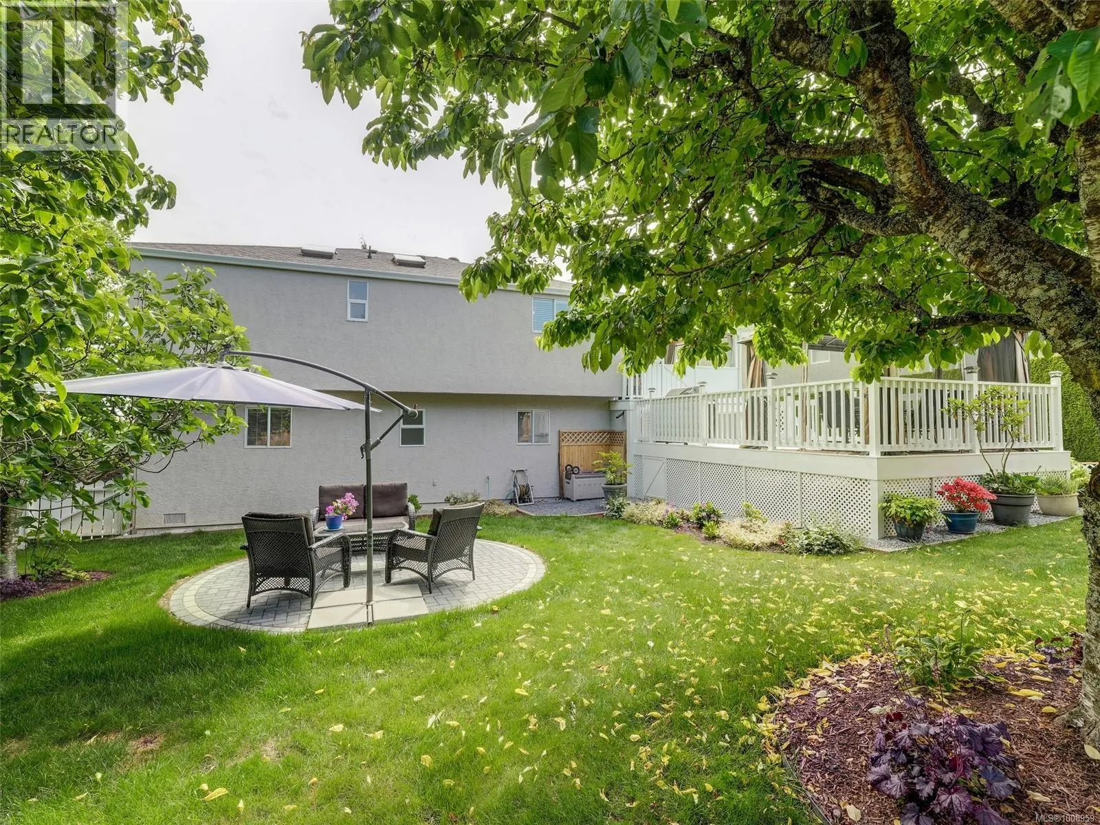 6428 Bella Vista Dr