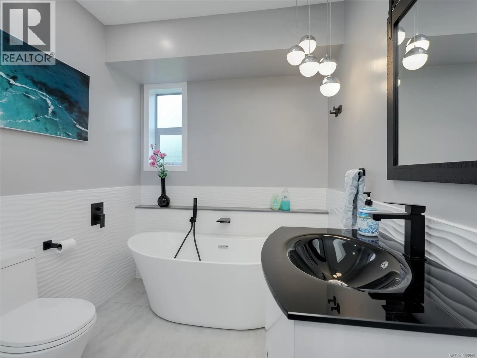 6428 Bella Vista Dr