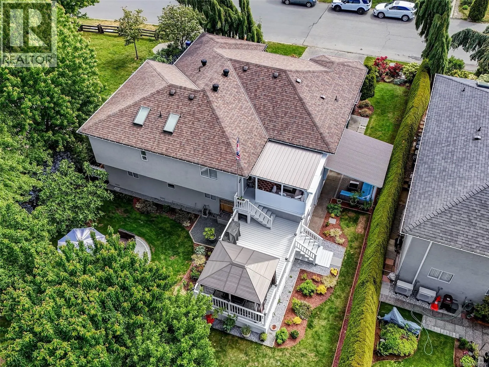 6428 Bella Vista Dr