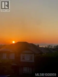 6428 Bella Vista Dr