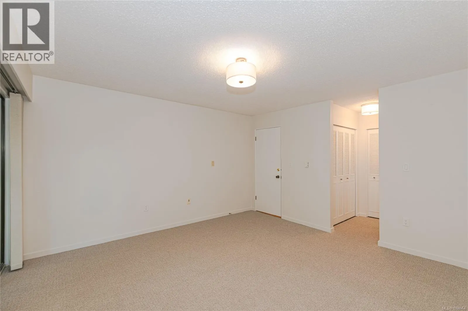 201 1875 Lansdowne Rd