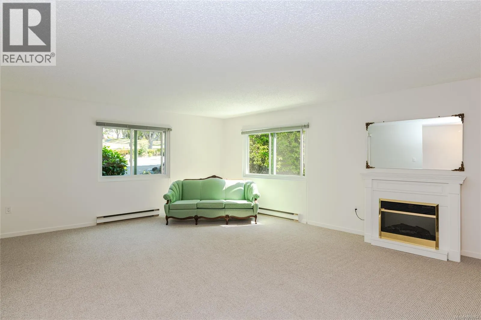 201 1875 Lansdowne Rd
