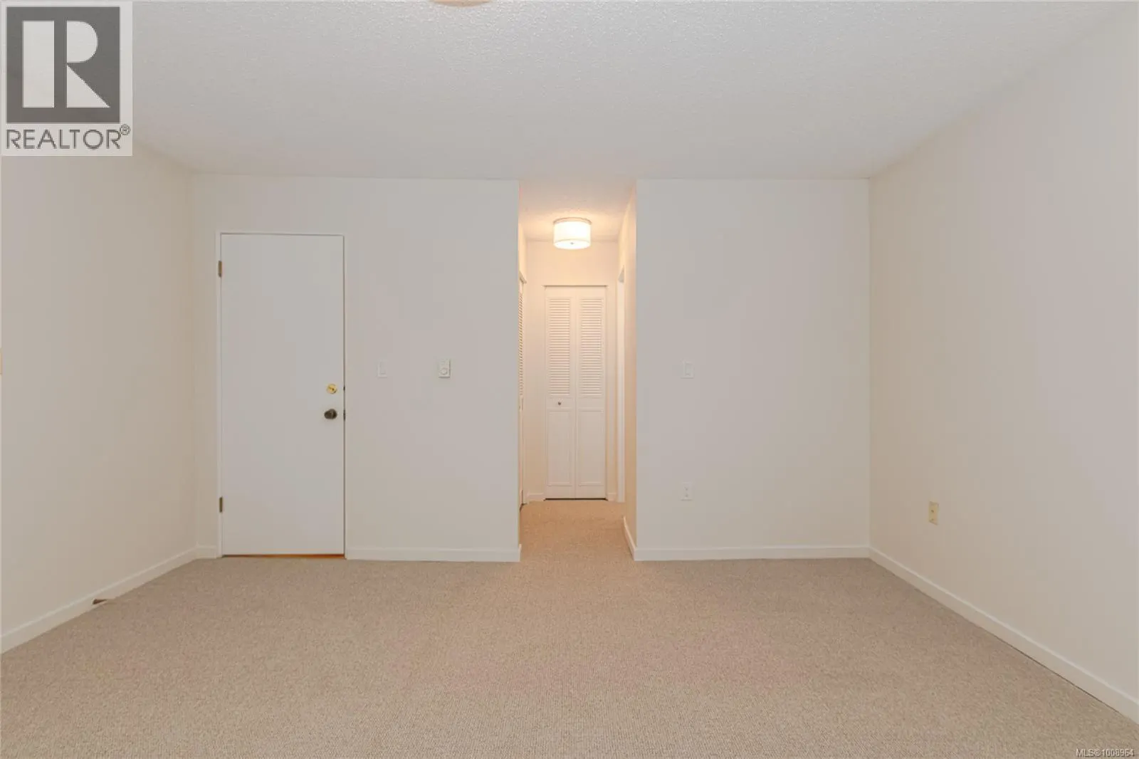 201 1875 Lansdowne Rd