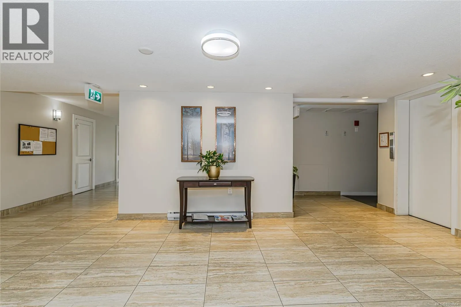 201 1875 Lansdowne Rd
