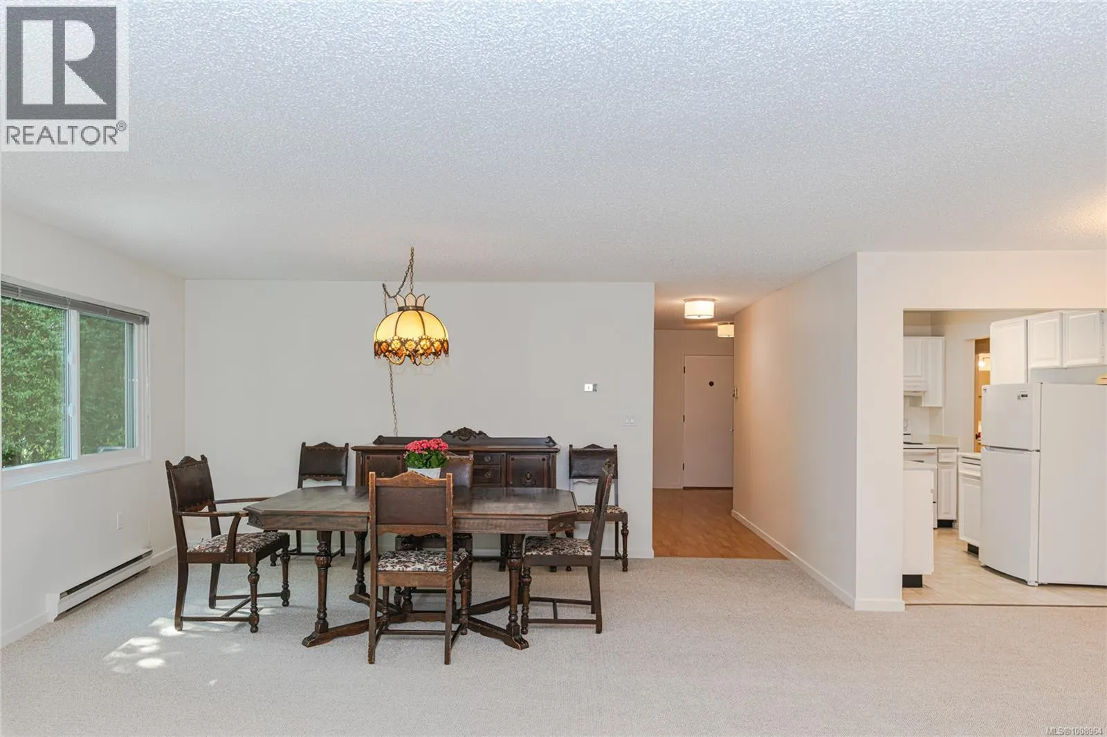 201 1875 Lansdowne Rd
