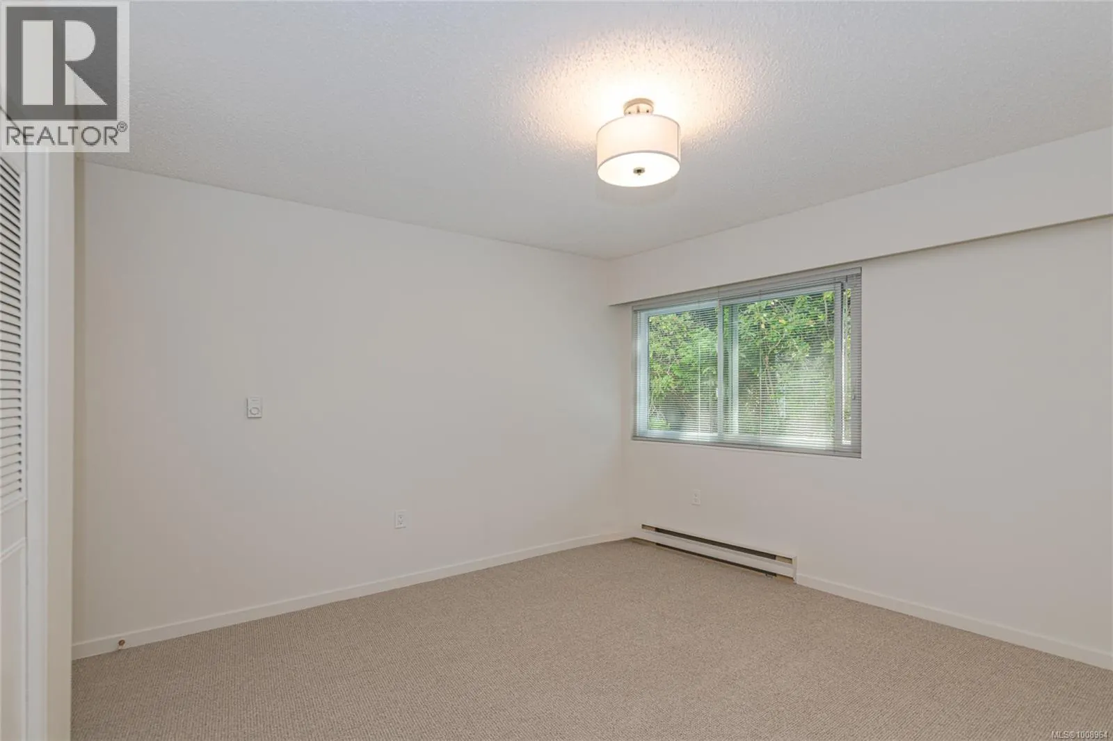 201 1875 Lansdowne Rd