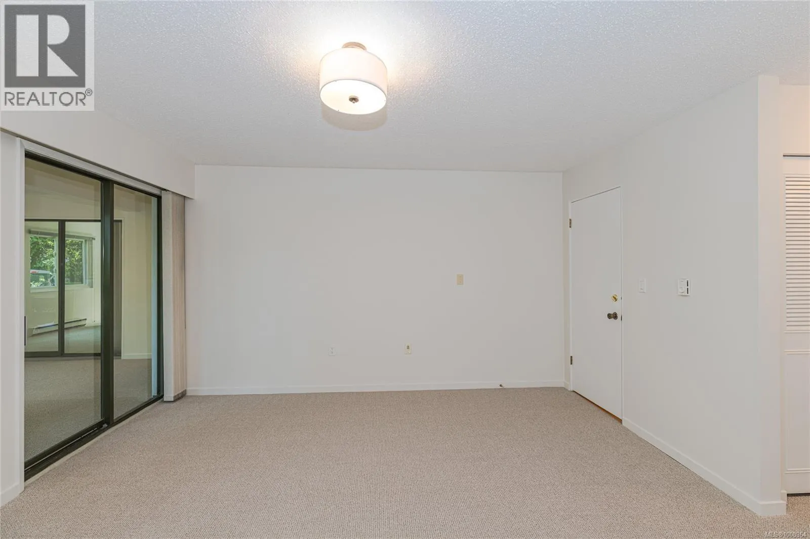 201 1875 Lansdowne Rd