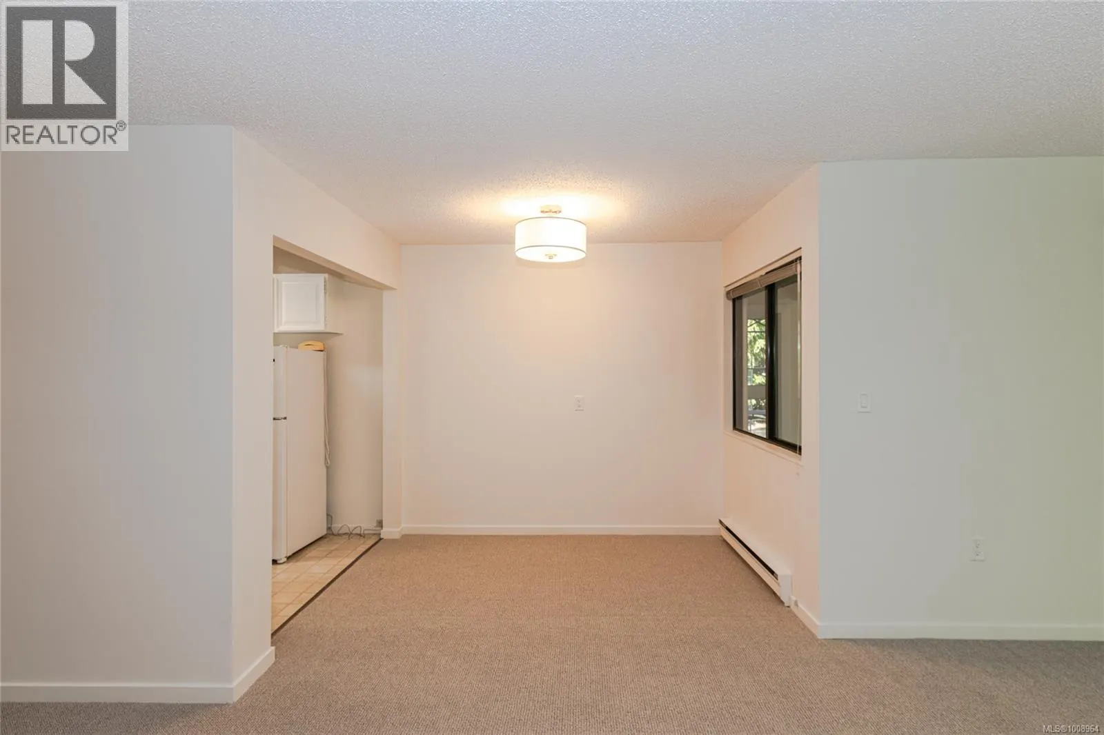 201 1875 Lansdowne Rd