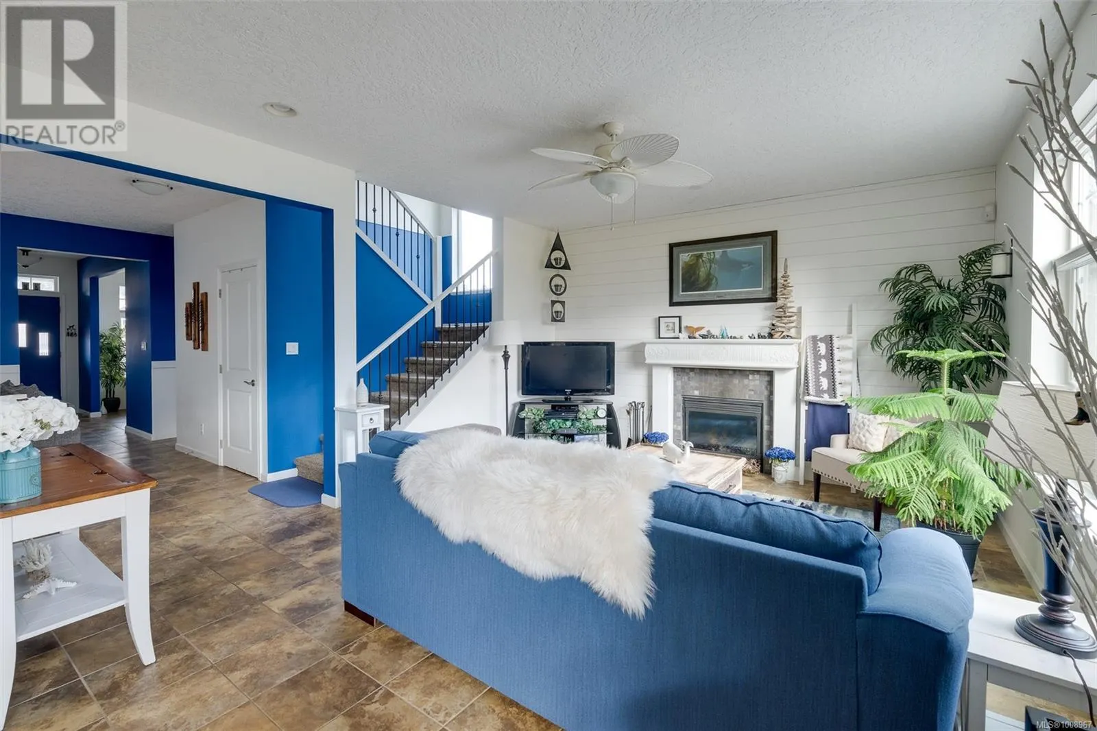 2324 Demamiel Pl
