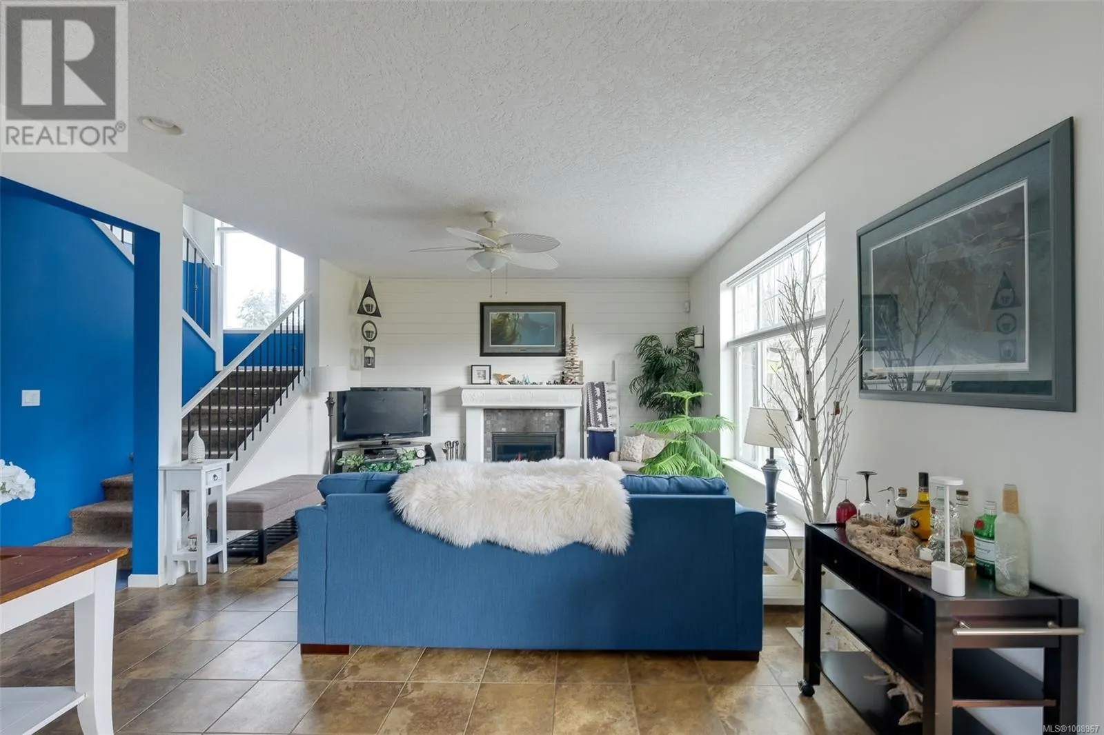 2324 Demamiel Pl