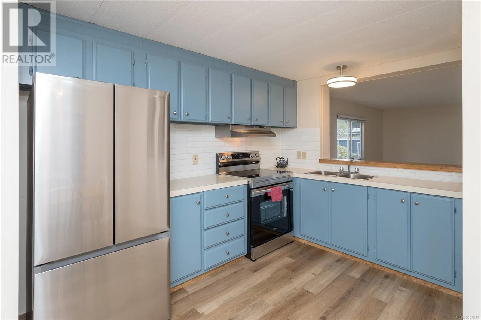 12 2357 Sooke River Rd