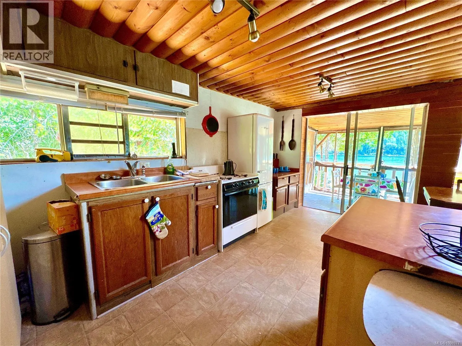 3148 Bay Rd