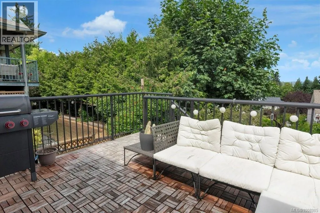 301 Westwood Rd