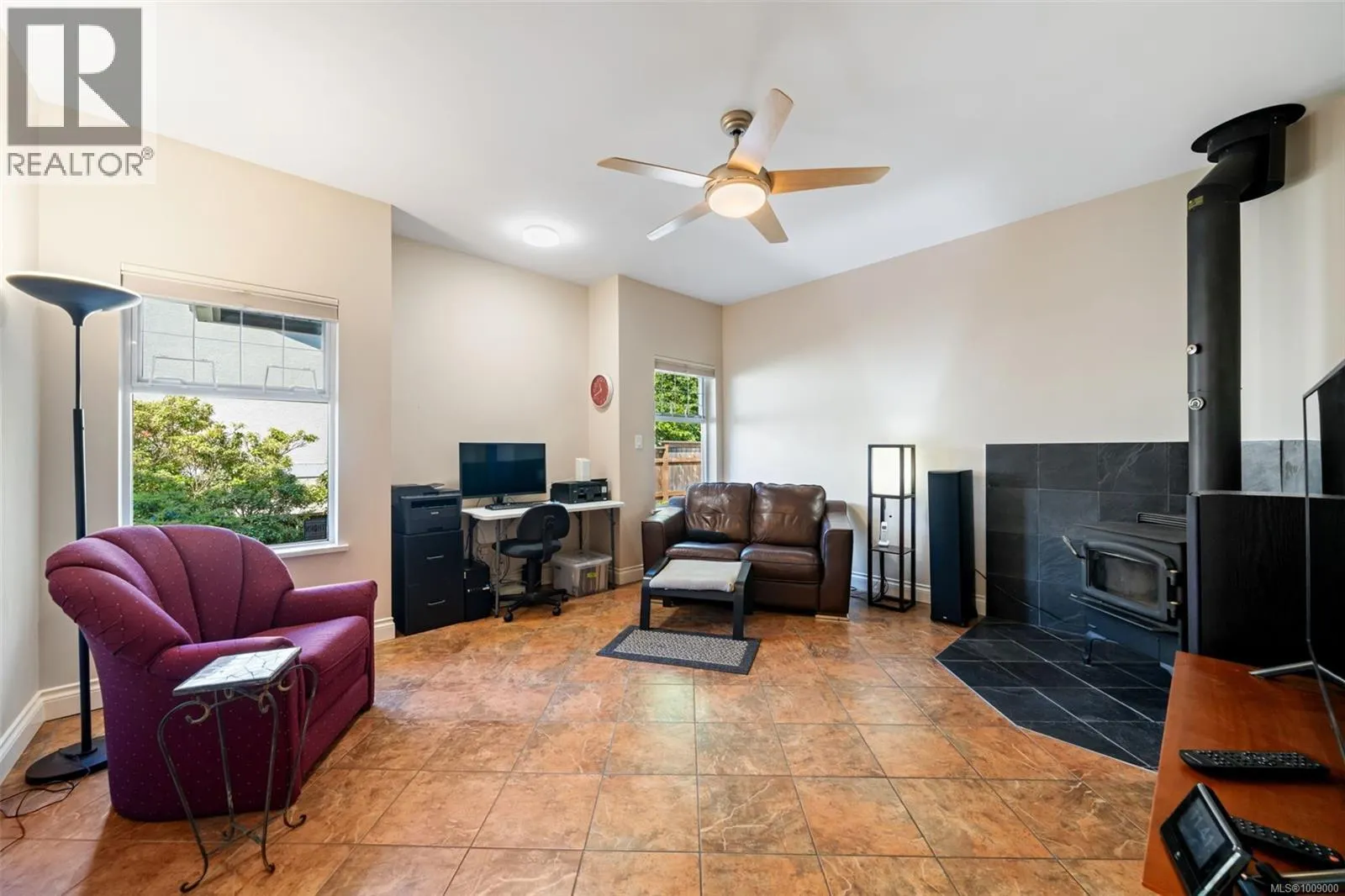 1286 Ocean View Dr