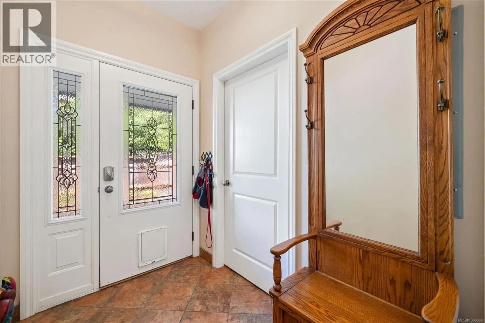 1286 Ocean View Dr