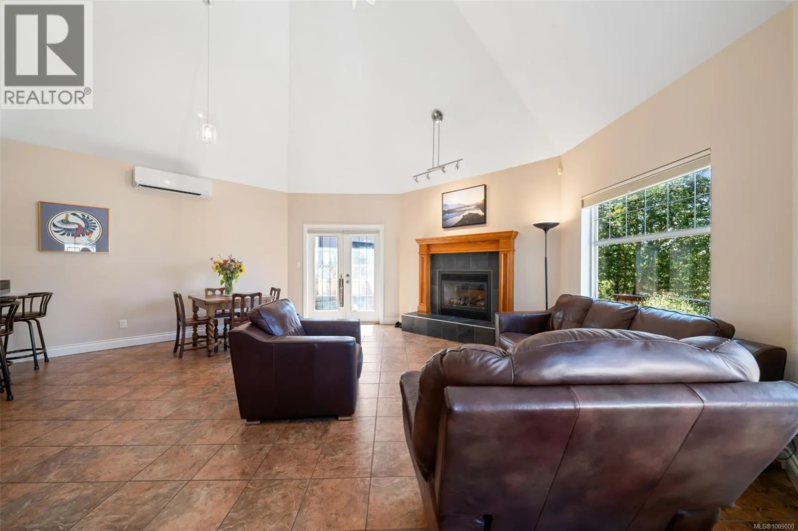 1286 Ocean View Dr