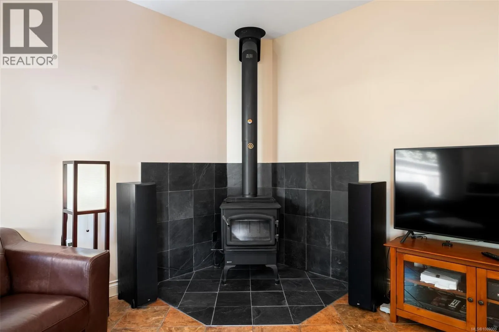 1286 Ocean View Dr