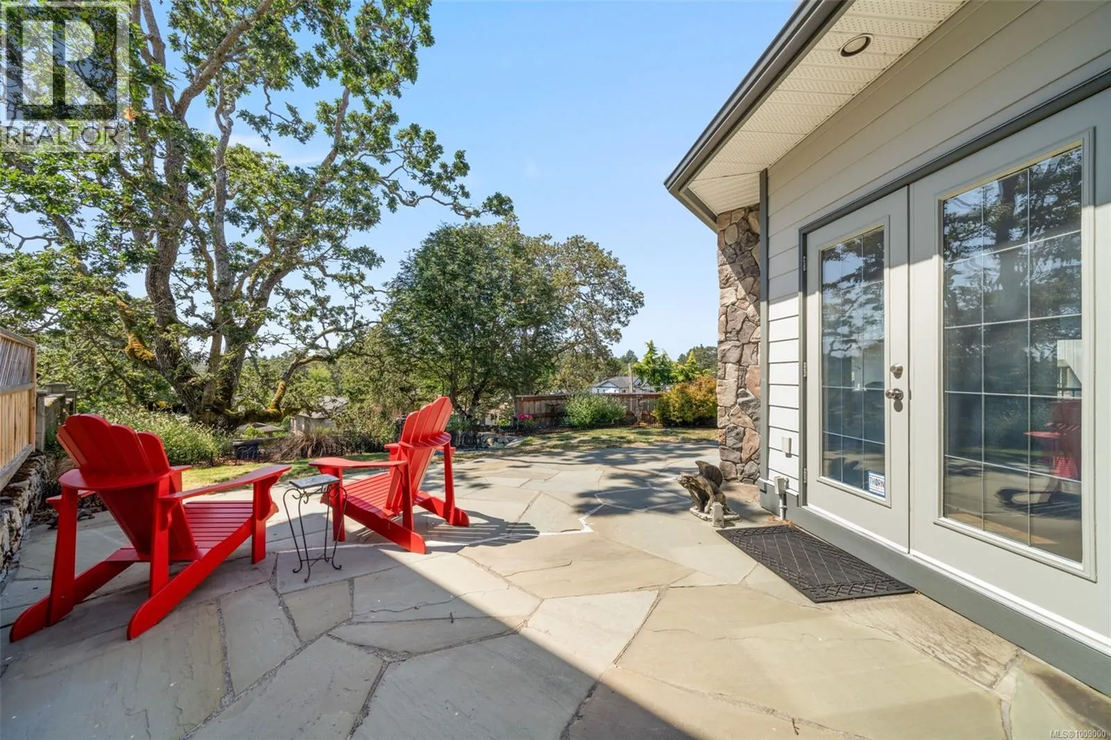 1286 Ocean View Dr