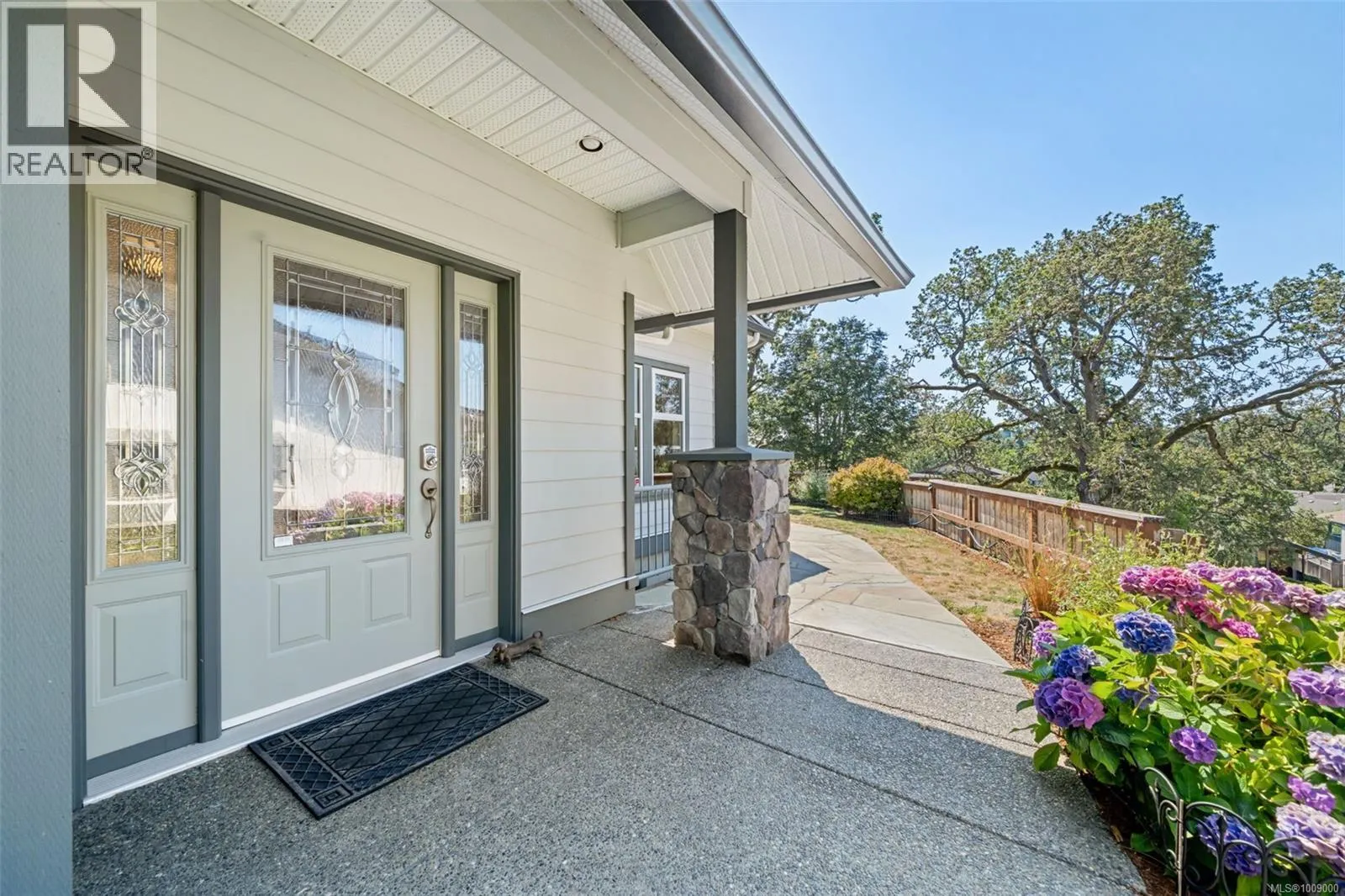 1286 Ocean View Dr