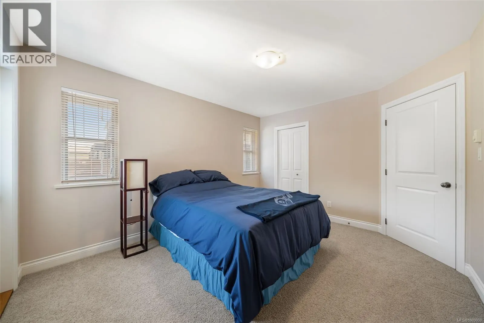 1286 Ocean View Dr