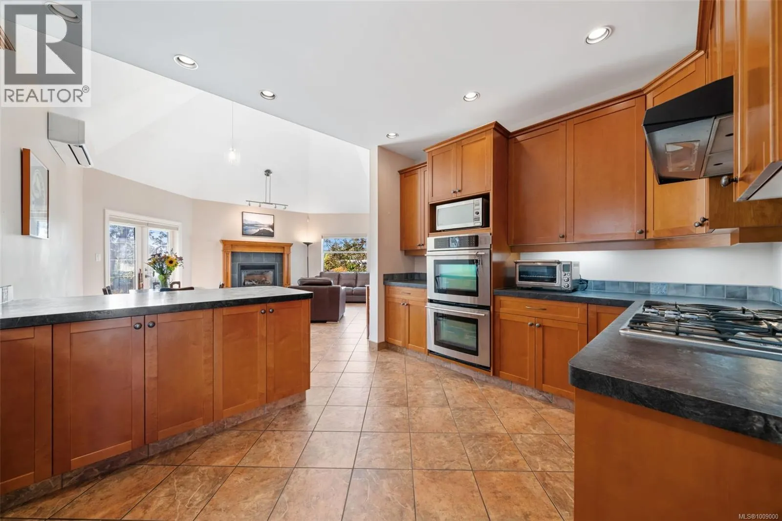1286 Ocean View Dr