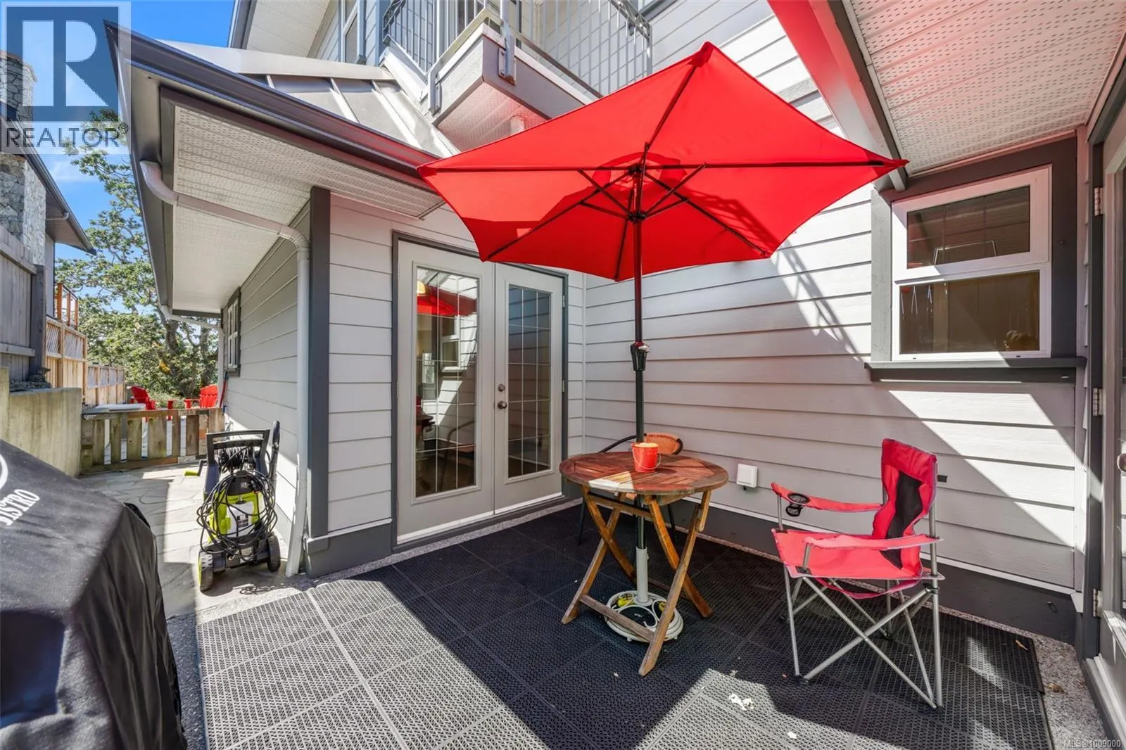 1286 Ocean View Dr