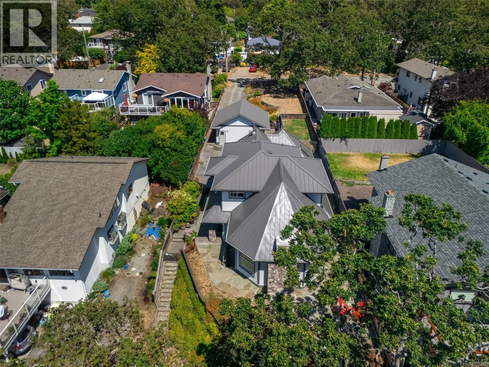 1286 Ocean View Dr