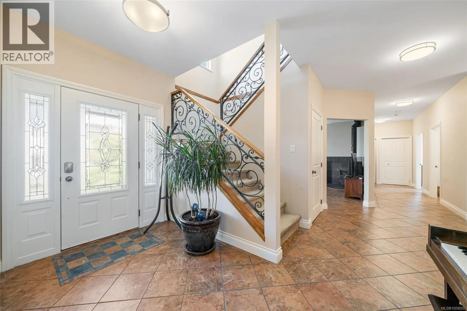 1286 Ocean View Dr