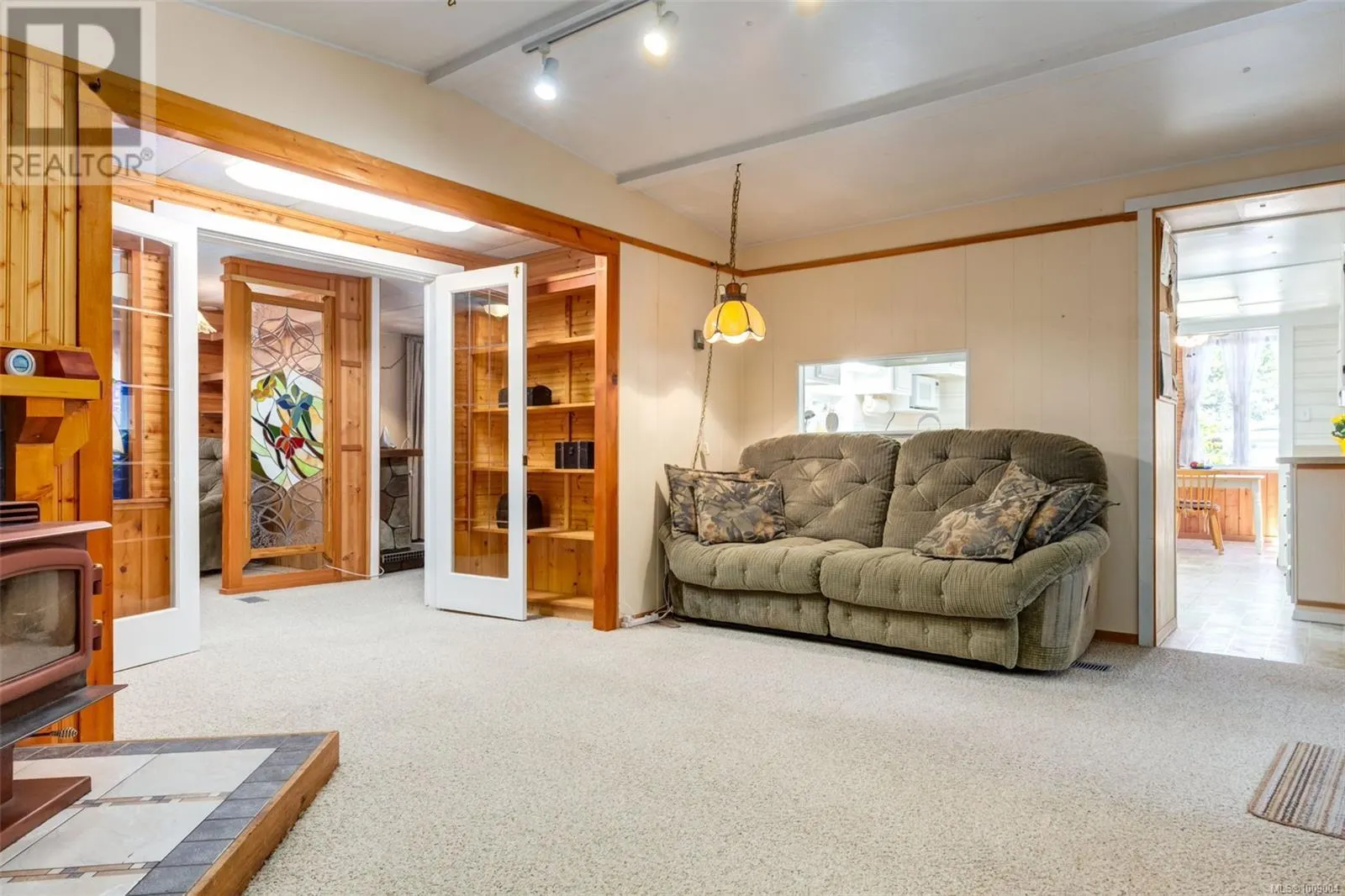 14 2130 Errington Rd