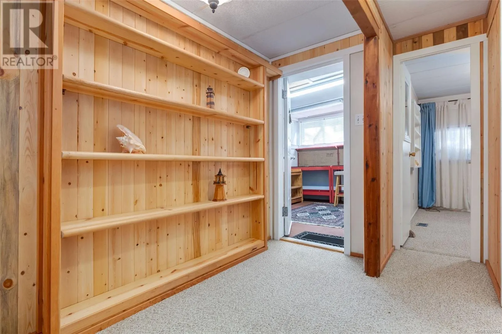 14 2130 Errington Rd