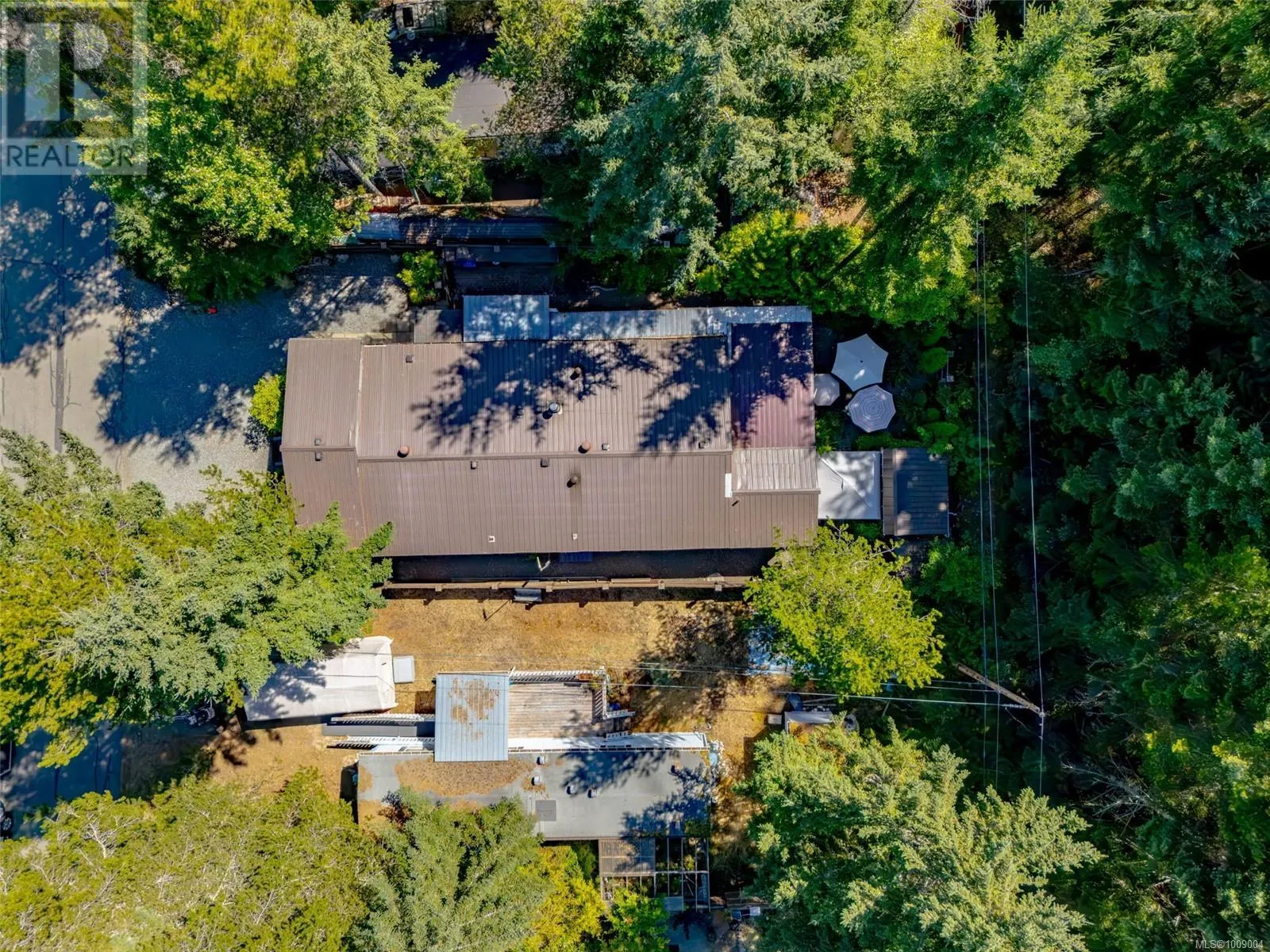 14 2130 Errington Rd