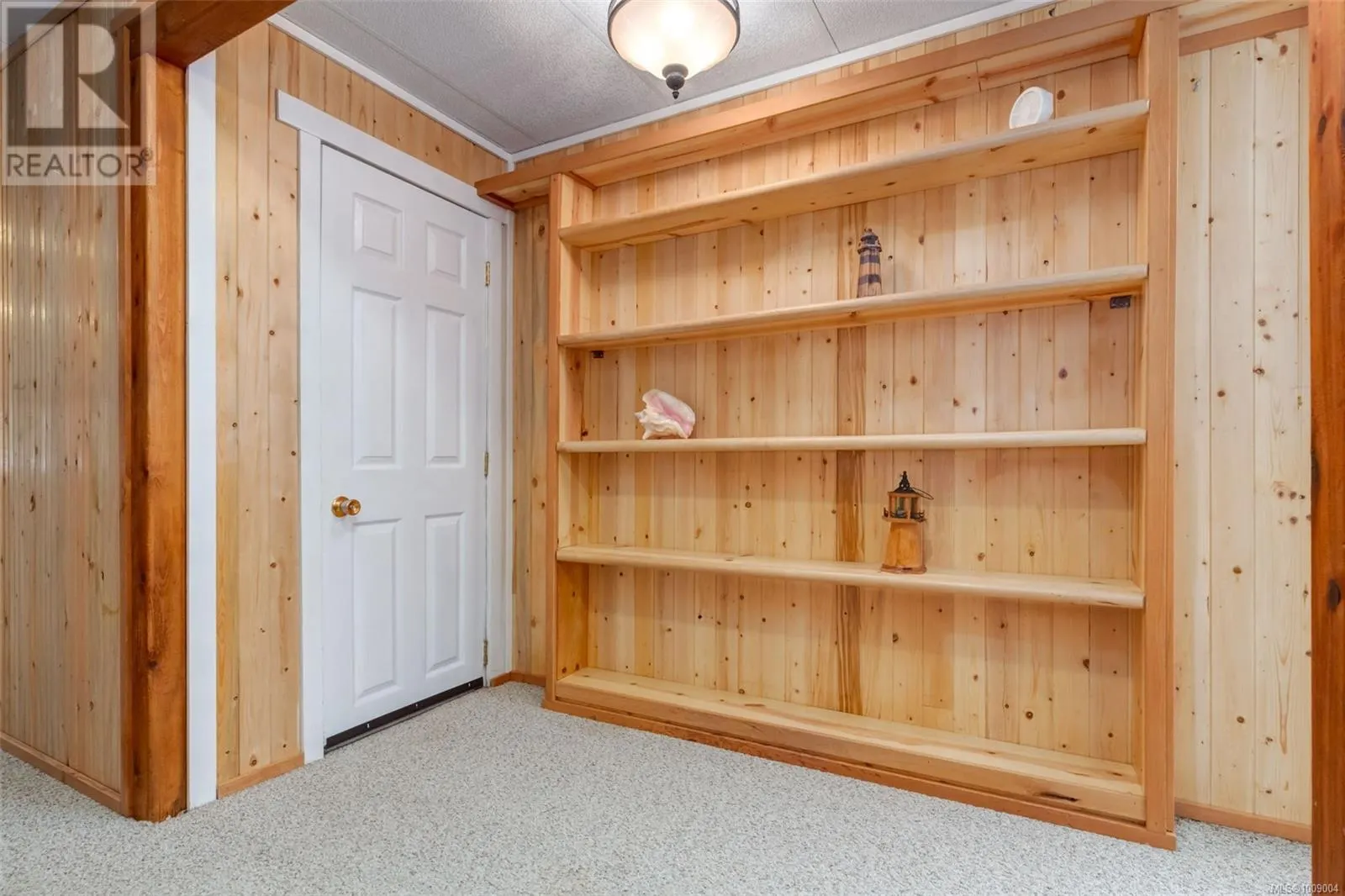 14 2130 Errington Rd