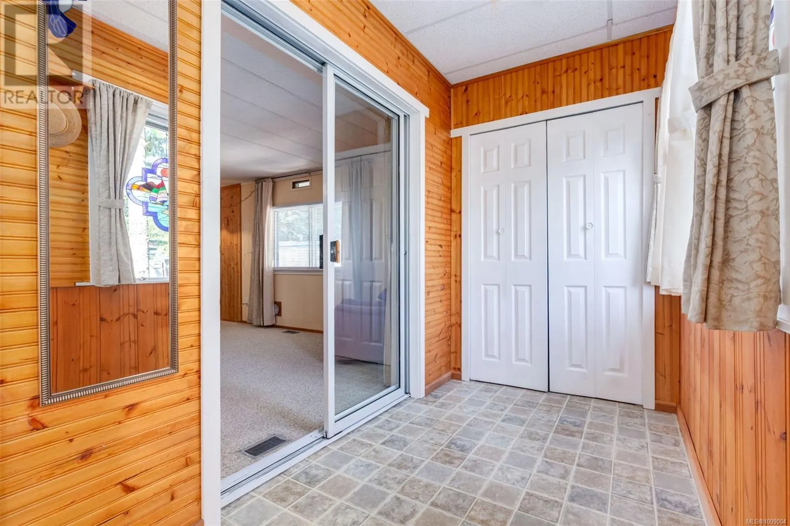14 2130 Errington Rd