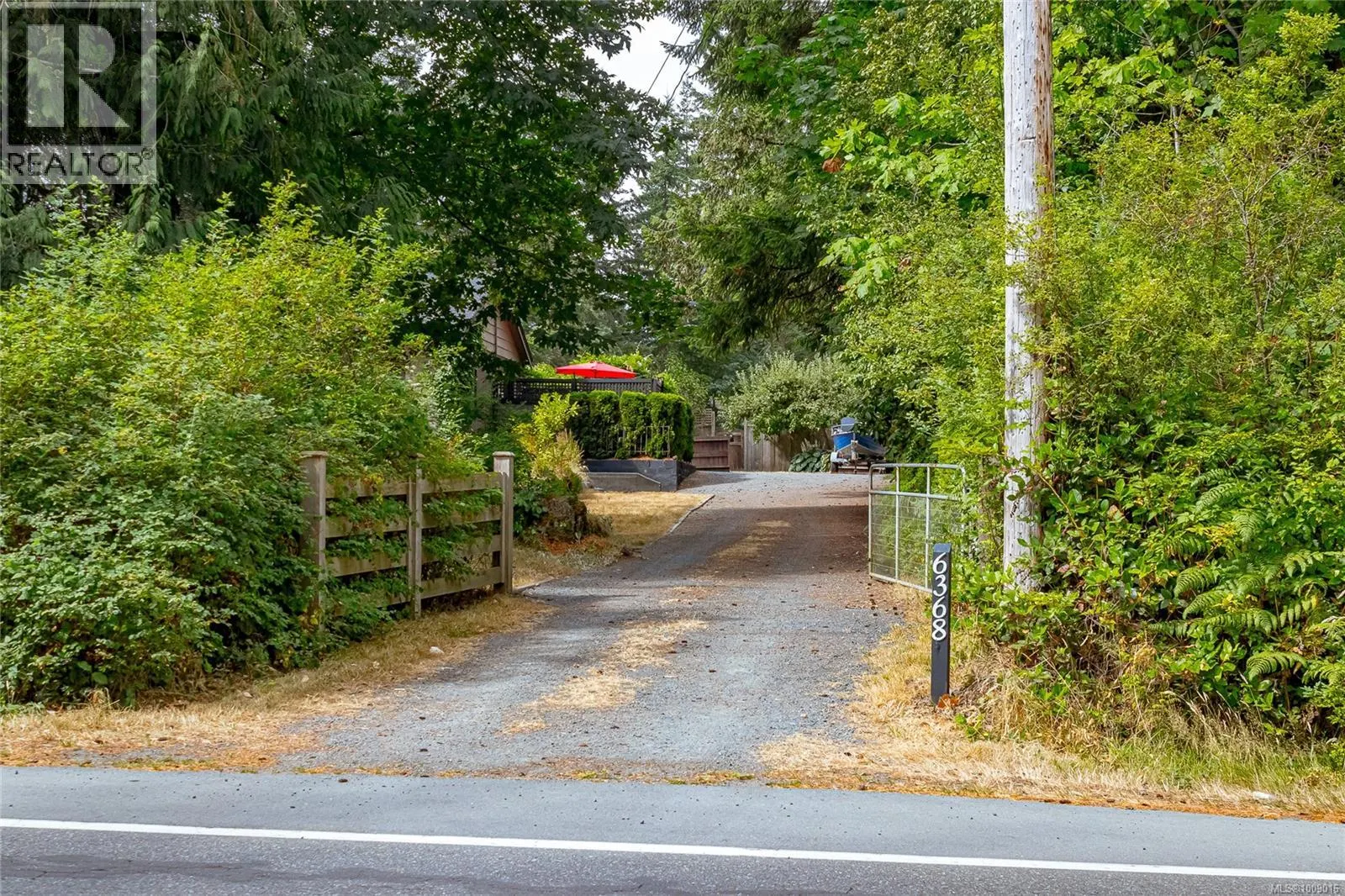 6368 Island Hwy W